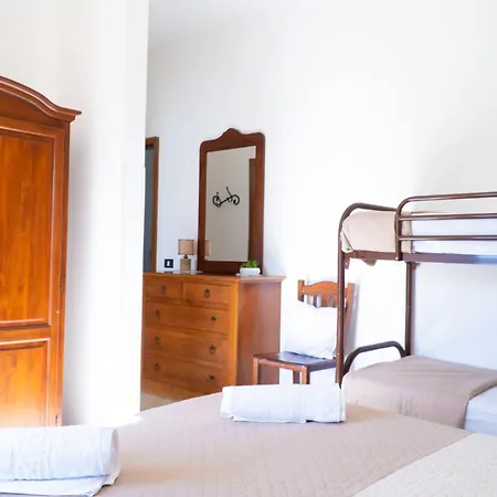 Bortone Hostel Castelnuovo Cilento